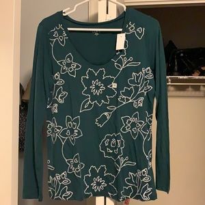 NWT Loft outlet long sleeve top size Medium
